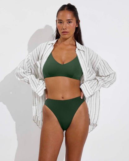 Getaway Button Down - Sandbar Stripe: Coconut / Tropics