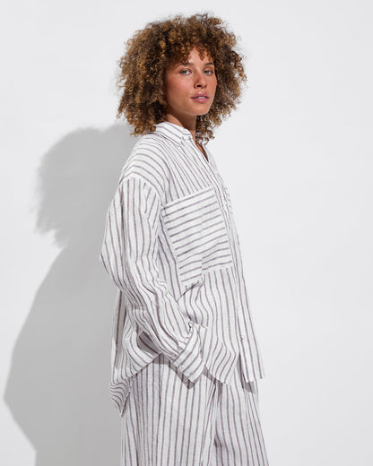 Getaway Button Down: Classic Stripe: Stormy / Coconut