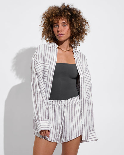 Getaway Button Down: Classic Stripe: Stormy / Coconut