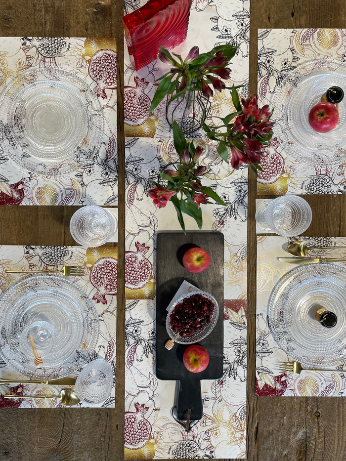 APPLES AND POMS PLACEMAT