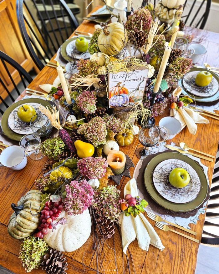 BURLAP LOOK POM AND APPLES PAPER PLACEMAT