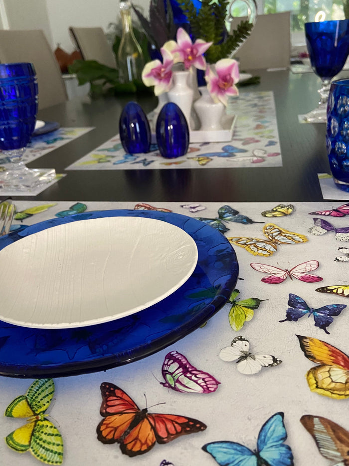 COLORFUL BUTTERFLIES PAPER PLACEMAT