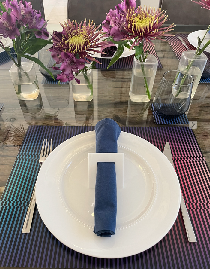 KINETIC PAPER PLACEMAT