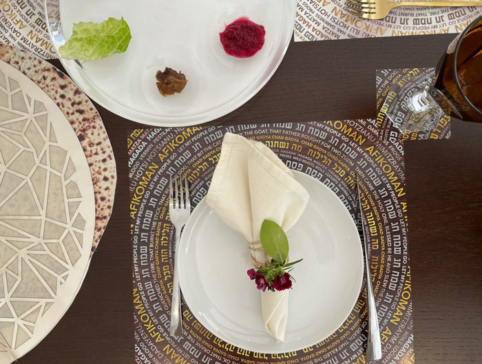 PASSOVER WOOD BACKGROUND PAPER PLACEMAT