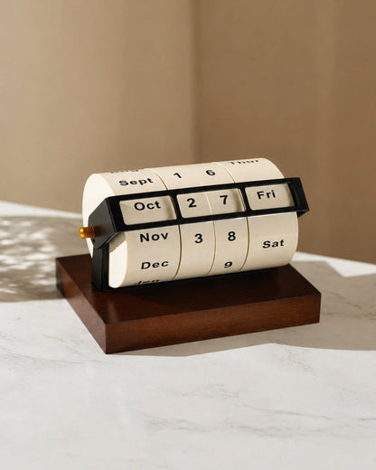 Rotating Wheel Retro Wooden Calendar