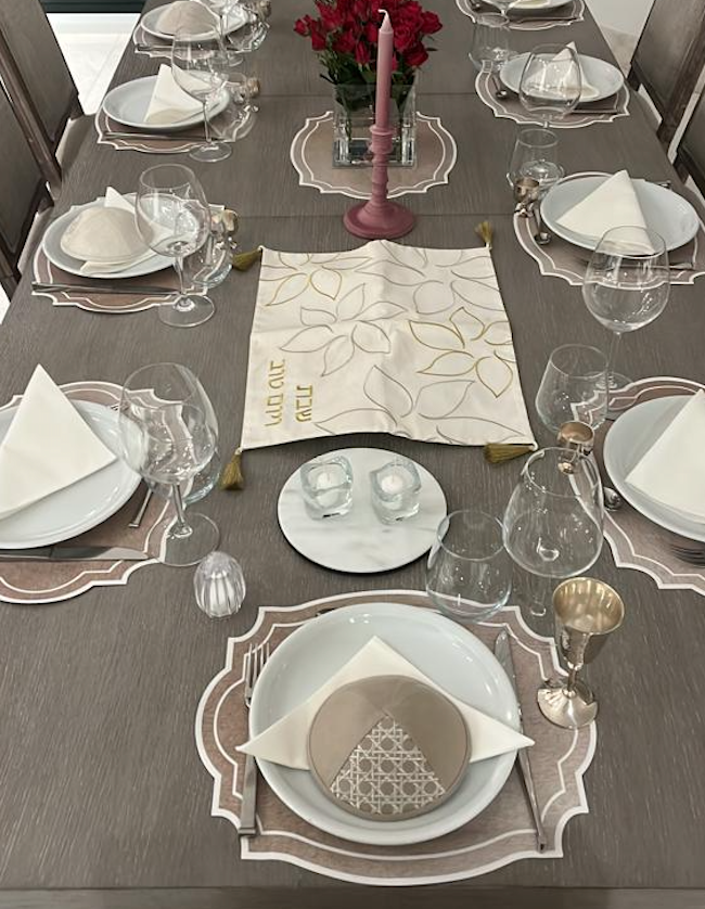 VINTAGE FRAME CRAFT PAPER LOOK AND WHITE BORDER PAPER PLACEMAT